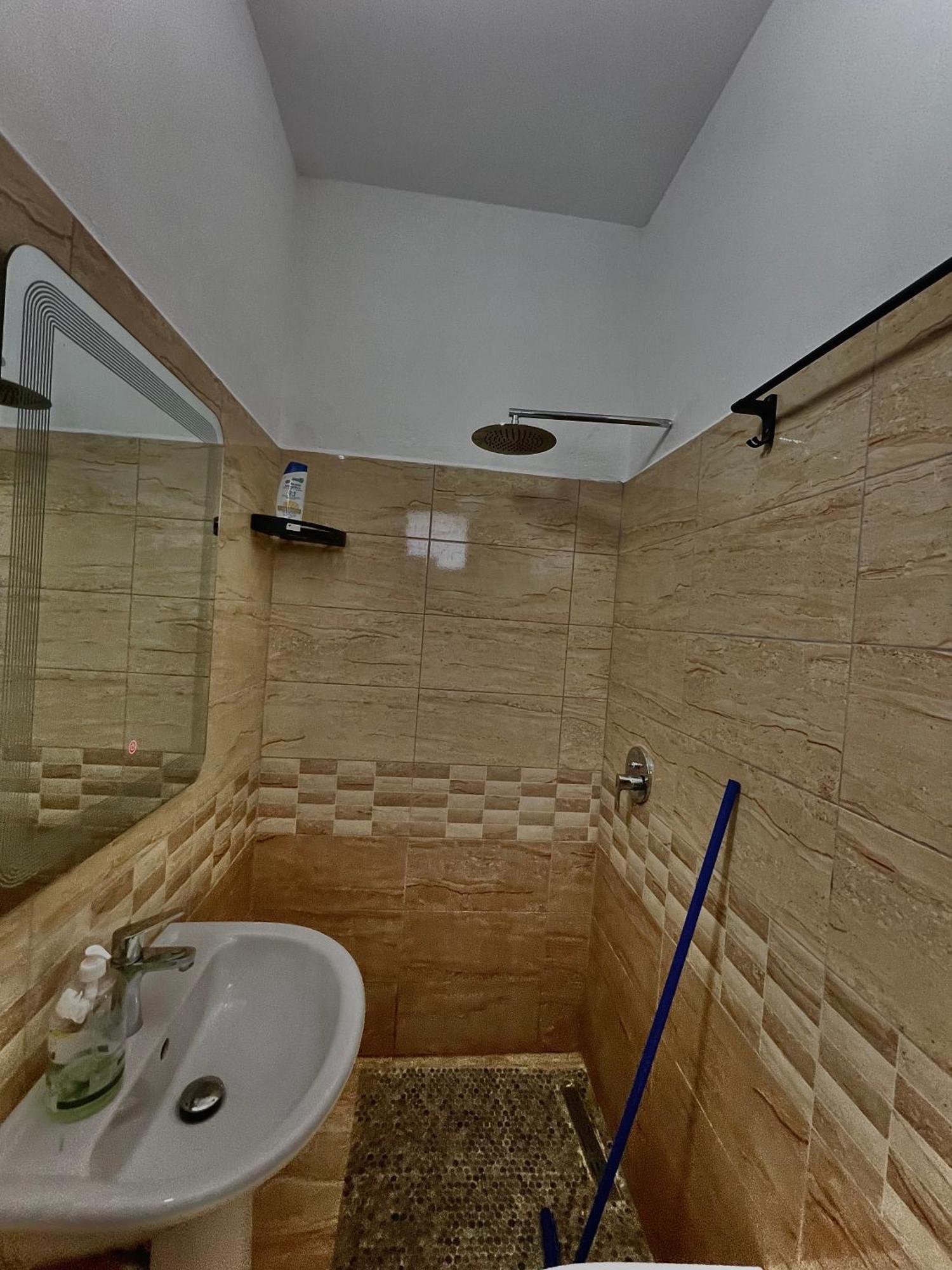 Lazer Cardaku Guesthouse Valbone Exterior photo